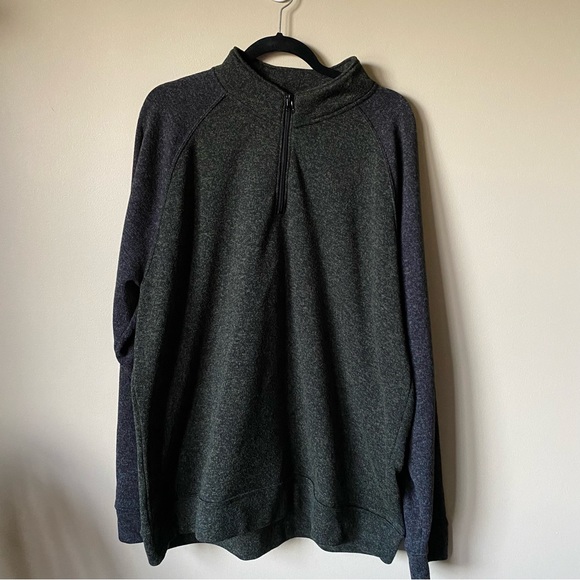 Old Navy Quarter Zip - Picture 1 of 4